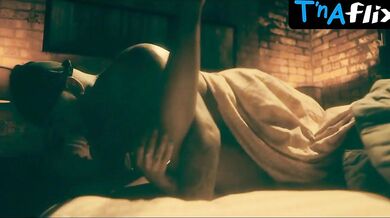 Netta Walker Sexy Scene in The Chi