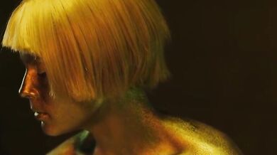 Alina Tomnikov Breasts, Underwear Scene in Kuinka Kaansin Rabobeston Kylkiasentoon