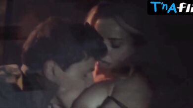 Rita Guedes Breasts Scene in Arcanjo Renegado