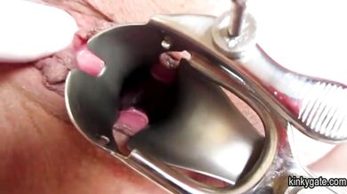 Bizarre amateur BDSM (fisting, speculum)