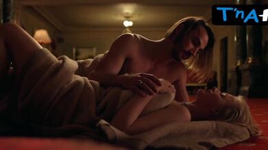 Aleksandra Bortich Sexy Scene in Blesk