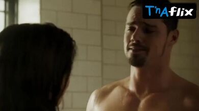 Kristin Kreuk Sexy Scene in Beauty And The Beast