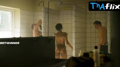 Lola Zackow Butt Scene in Dystopia