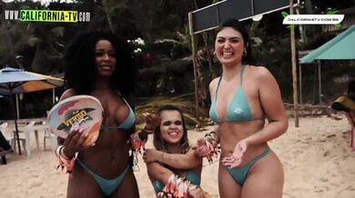 Hot Influencer Kisses Married Tourist On Beach In Brazil!