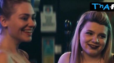 Lucy Pinder Breasts, Bikini Scene in Me, Myself And Di