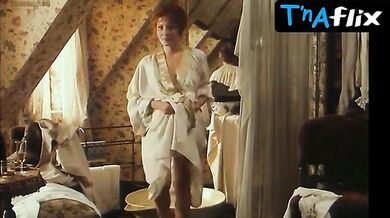 Linda Kozlowski Butt, Breasts Scene in Zorn