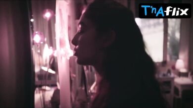 Lea Bloch Sexy Scene in Sitting Next To Zoe