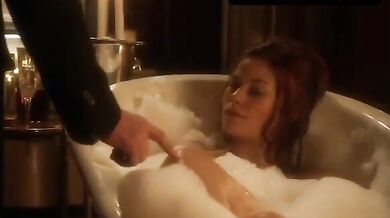 Cassidy Freeman Sexy Scene in Smallville
