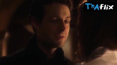 Cassidy Freeman Sexy Scene in Smallville
