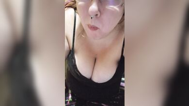 Big tits and a burger!