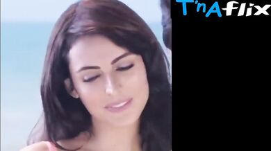 Mandana Karimi Lesbian, Bikini Scene in Mandana Karimi Hot Clips