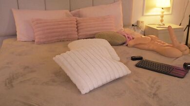 Hot Latina 2sf1g31313kr2u13oui1o23783o81