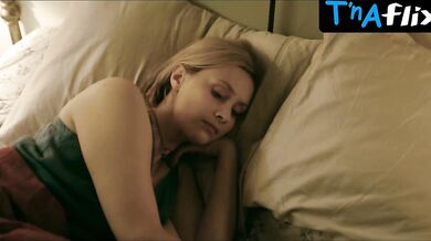 Mae Martin Sexy Scene in Wayward