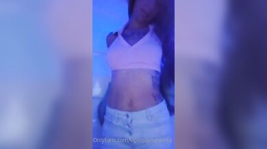 Untitled by lapequenaniurka from OnlyFans | Coomer