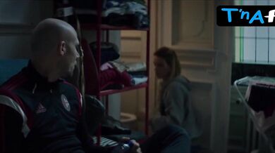 Veerle Baetens Breasts, Underwear Scene in D'ardennen