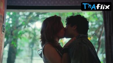 Francisca Estevez Sexy Scene in Los Billis