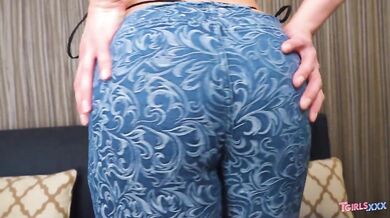 TGIRLS XXX - Bootyful Alexa Scout Flexes Her Muscles