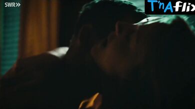 Magdalena Laubisch Breasts Scene in Die Nichte Des Polizisten