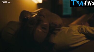 Magdalena Laubisch Breasts Scene in Die Nichte Des Polizisten