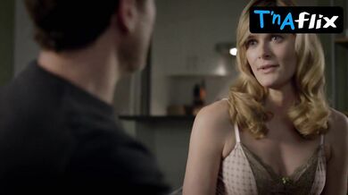 Rachel Blanchard Breasts Scene in The Surrogacy Trap