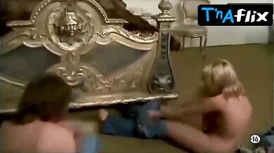 Nathalie Zeiger Butt, Breasts Scene in Le Plumard En Folie