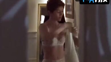 Anja Kruse Butt, Breasts Scene in Kommissar Rex