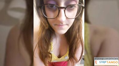 Special Hot brunette Live sex shows