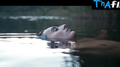 Rosa Jaranovic Breasts Scene in Solo Female