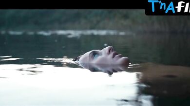 Rosa Jaranovic Breasts Scene in Solo Female