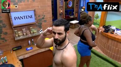 Raquele Cardozo Bikini Scene in Big Brother Brasil 2024