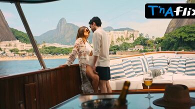 Juliana Paes Sexy Scene in Rulers Of Fortune