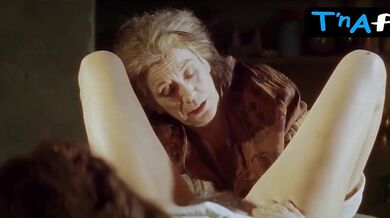 Ana Risueno Bush Scene in La Celestina