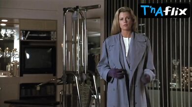 Kim Basinger Breasts Scene in Final Analysis
