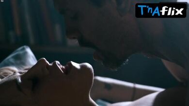 Jennifer Blanc Butt, Breasts Scene in The Victim