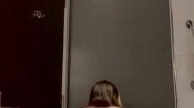 iammia1 taking a nude shower leaked