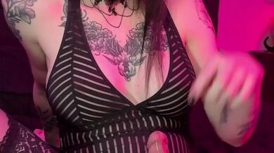 Trans Goth Mommy Dom JOI - Good Boys Follow Along With Mommy