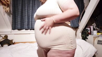 HUGE Stuffing, Shake Chug, Pussy Plug ????