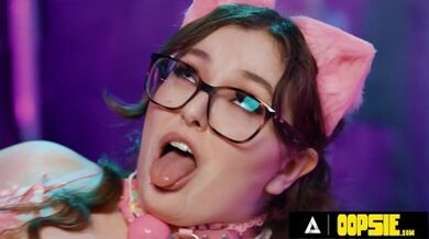 Futa Trans Scientist Experiments On Girl