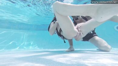 Hot babe sucks then fucks big dick in water