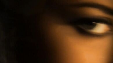 Beauty From The Orient Gets Naked