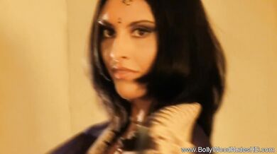 Sensual Dancer From Asia Fully Nude Sometimes