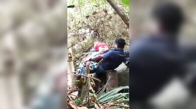 Desi Sexy Girl Sex With Boyfriend In Park, Sex In Public Place With Bf