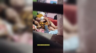 Ngintip Orang Ngewe Disamping Anaknya Yang Sedang Tidur