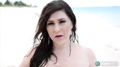 At The Beach with Jennica Lynn