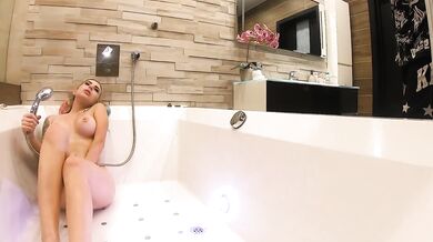 Behind the Scenes - Solo Girl Masturbate in the Shower with Big Boobs- Bella Mur