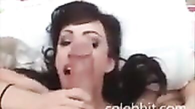 Hot! Pale Brunette Jennifer White POV Sloppy Blowjob with Oral Creampie