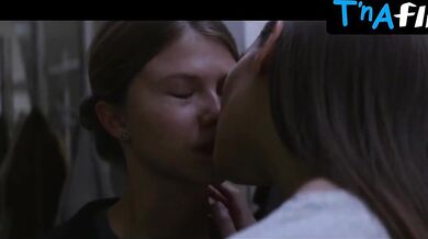 Eili Harboe Lesbian, Breasts Scene in Thelma