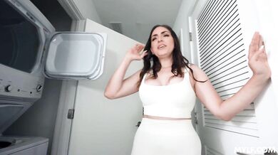 Valentina Bellucci Little White Lie Turn Into Massive Creampie