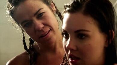 Ana Alexander vs Heidi James