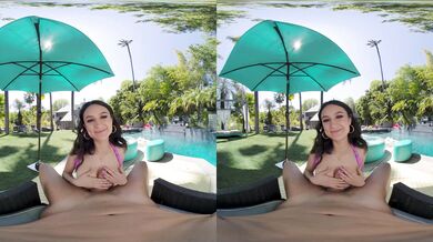 Eliza Ibarra Needs To Be Very Oiled Up In Exchange For A Blowjob